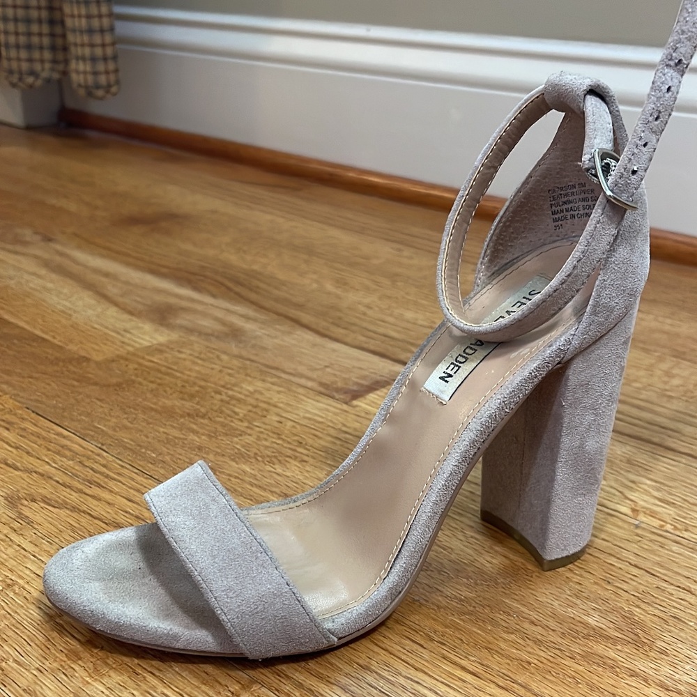 Women’s Steve Madden pumps